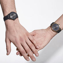 Load image into Gallery viewer, Velo Textured Sunray Vasa Link 39mm Silver Black