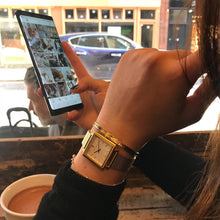Load image into Gallery viewer, Classic Gold Bangle