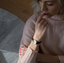 Load image into Gallery viewer, Aurora Leather 26mm Silver Grey

